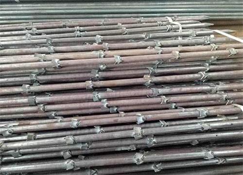 拖市镇隧道钢花管